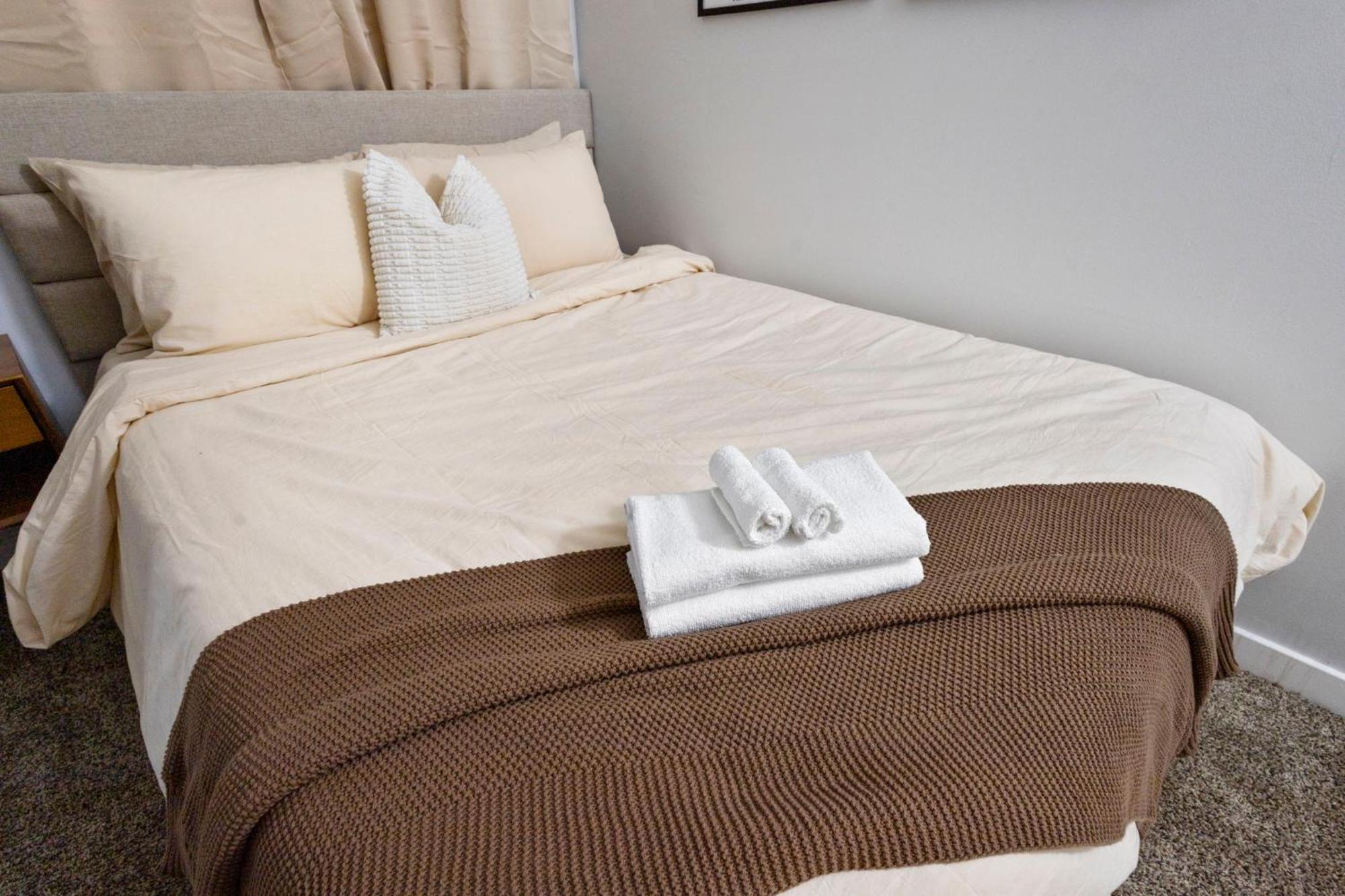 인디애나폴리스 Indy Loft - Monument Circle - Sleeps 7 - Convention Walkable 아파트 외부 사진