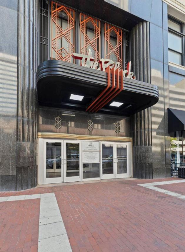 인디애나폴리스 Indy Loft - Monument Circle - Sleeps 7 - Convention Walkable 아파트 외부 사진