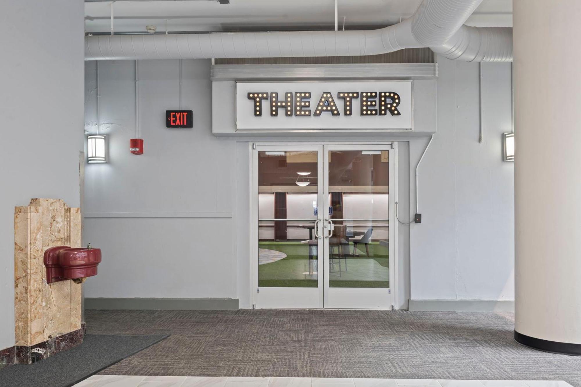 인디애나폴리스 Indy Loft - Monument Circle - Sleeps 7 - Convention Walkable 아파트 외부 사진